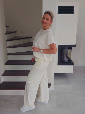 Kostiumas KIM kreminis